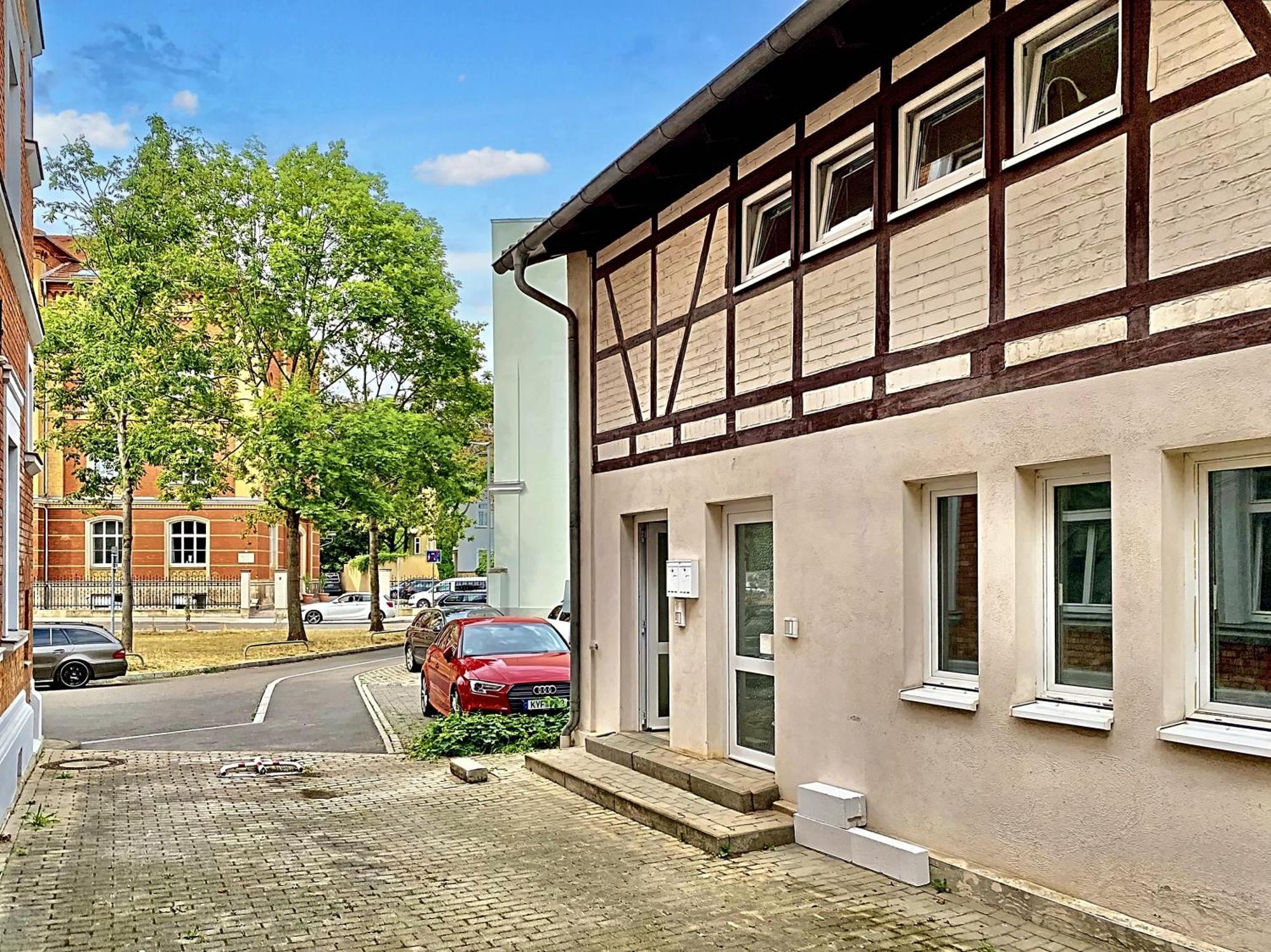 Die Remise Mit Kostenlosem Parkplatz Direkt Vor Der Tuer Erfurt Kültér fotó